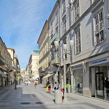 Locazione Turistica Regina Apartamento *